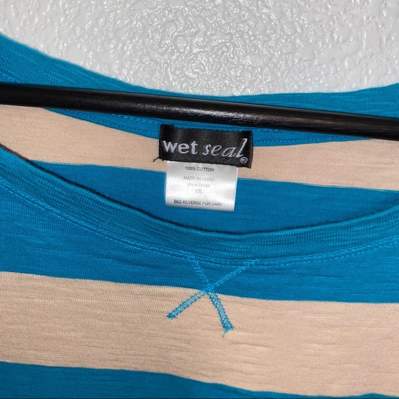 Wetseal top - Picture 2 of 3